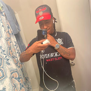 Meet your Posher, Aaron